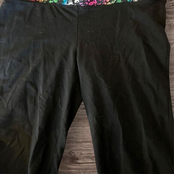 PINK by Victoria’s Secret Women’s M Rainbow Waist Black Cropped Yoga Capris - Picture 4 of 7